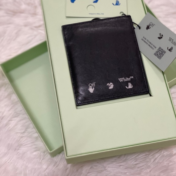 Off-White™️ - Picture 2 of 4